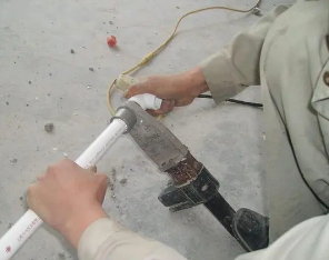 富拉尔基漏水维修电话